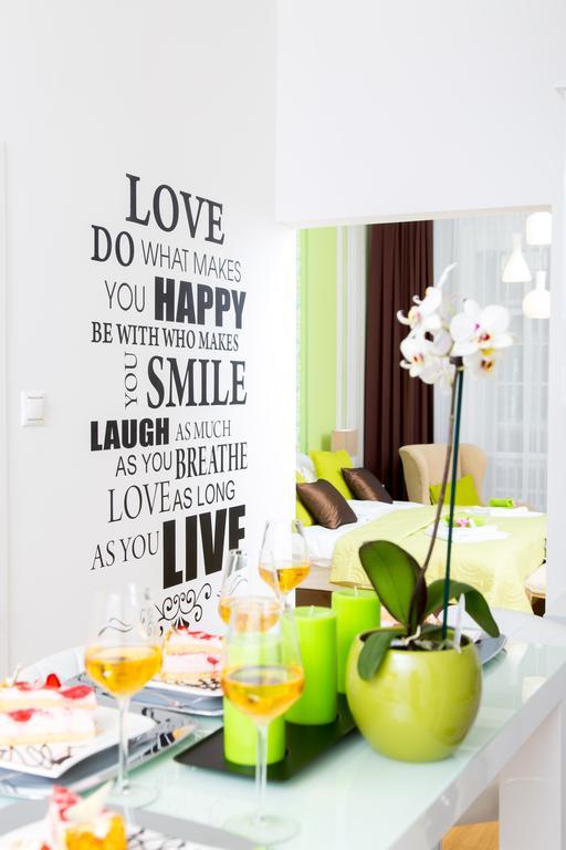 Makes You Happy بودابست المظهر الخارجي الصورة